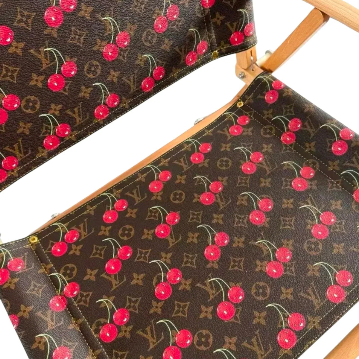 Poltrona Pieghevole Custom Luxury Ispirata a Louis Vuitton – Chocolate & Tabacco