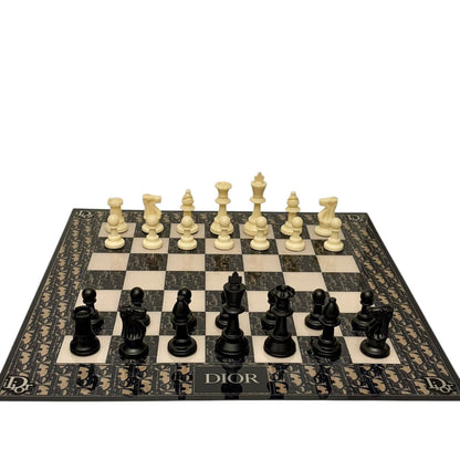 Dior Chess Set – Scacchiera Pop Art Luxury GF Exclusives