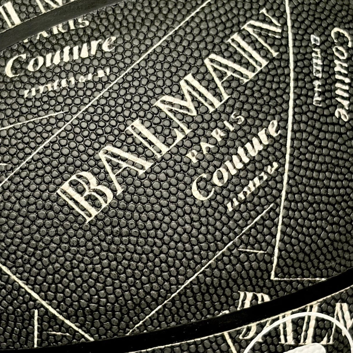 Balmain Basketball – Pallone da Collezione Pop Art Luxury GF Exclusives