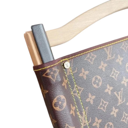 Poltrona Pieghevole Custom Luxury Ispirata a Louis Vuitton – Tabacco