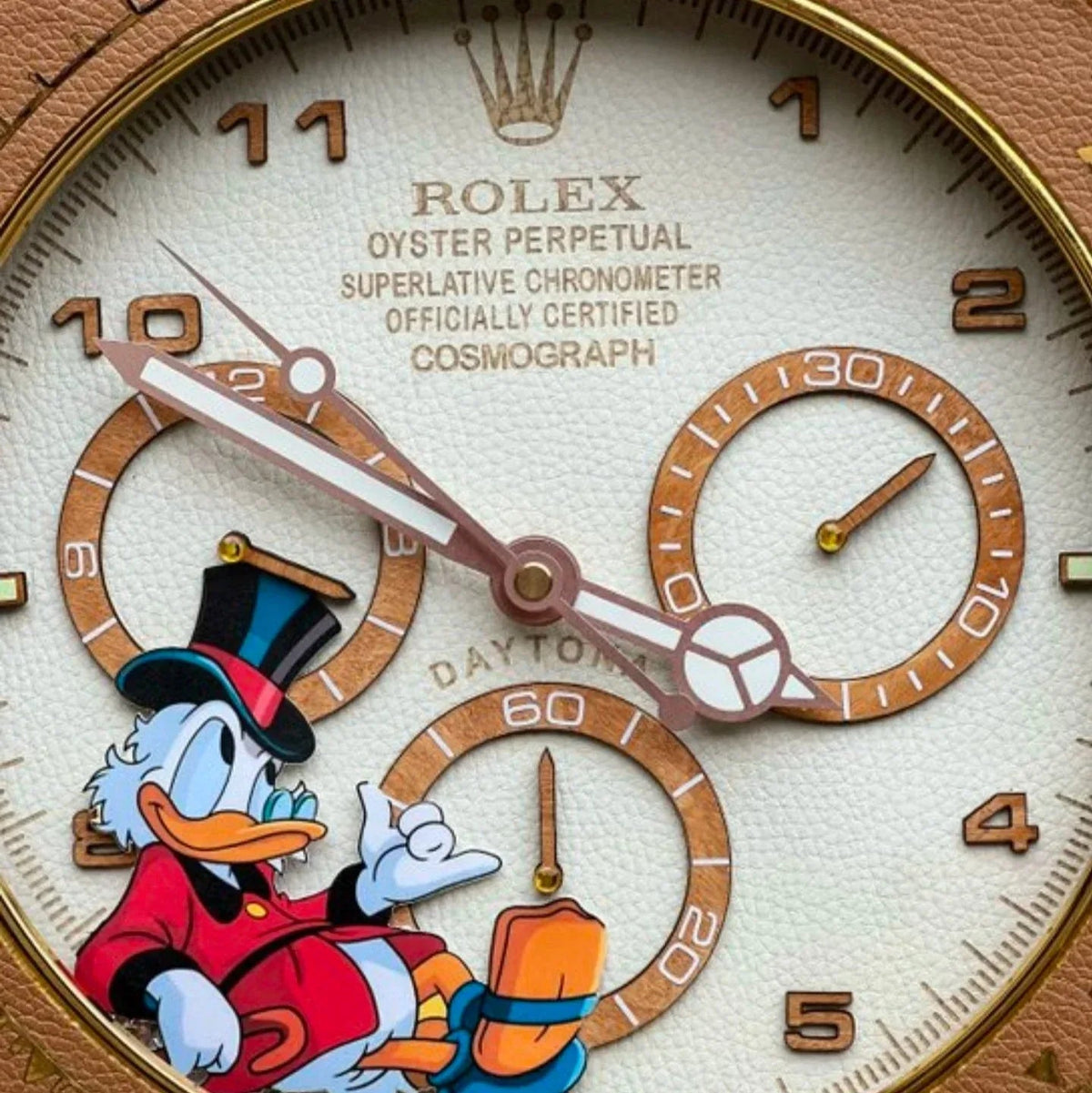 Orologio “Golden Time – Daytona Duck Edition” Custom da Parete - Moon24
