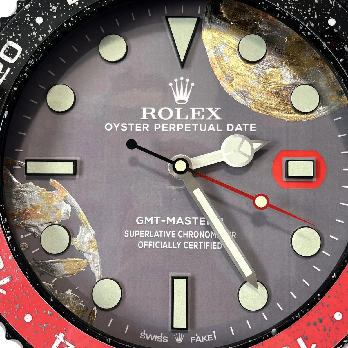 Orologio da Parete Custom – Fake World Edition | Moon24