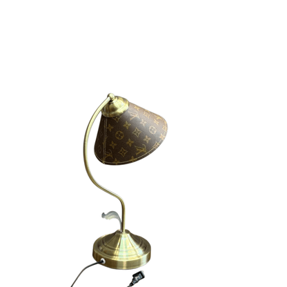 Lampada da Comodino Custom Luxury Ispirata a Louis Vuitton
