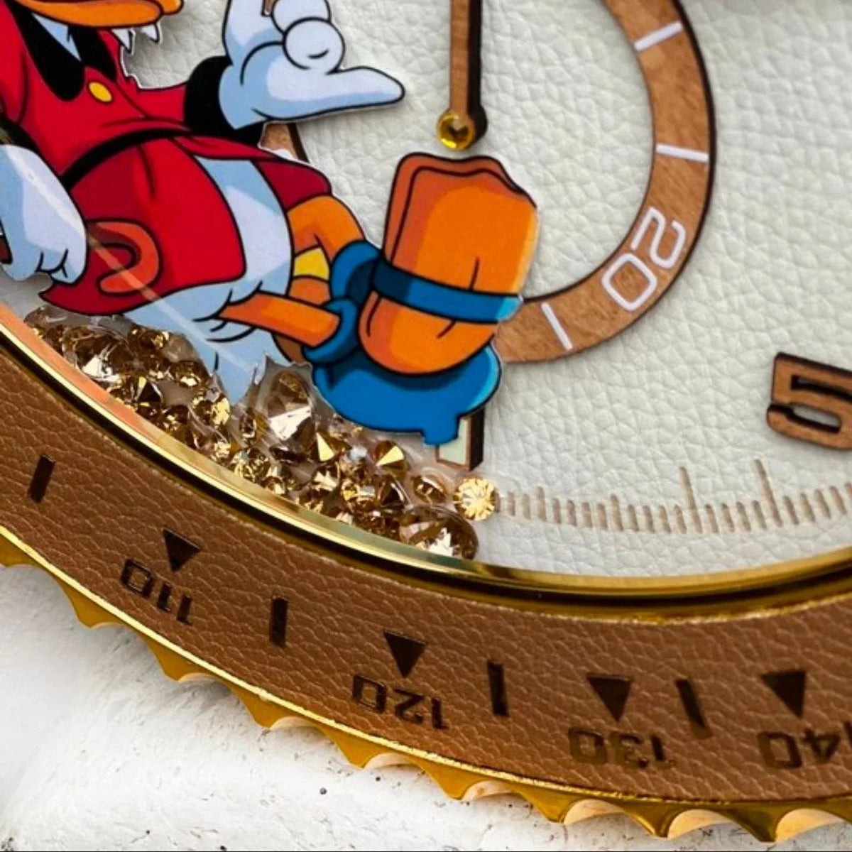 Orologio “Golden Time – Daytona Duck Edition” Custom da Parete - Moon24